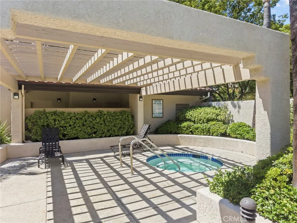 24123 Del Monte Drive #101 Valencia, CA 91355