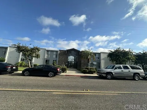 279 Moss Street #13