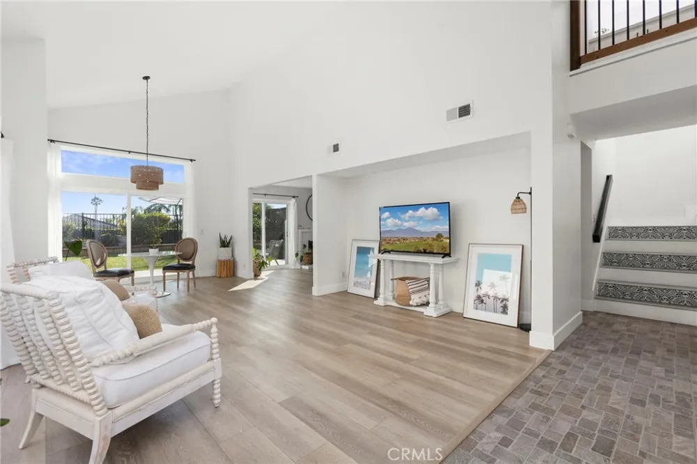 28765 Calle Vista Laguna Niguel, CA 92677