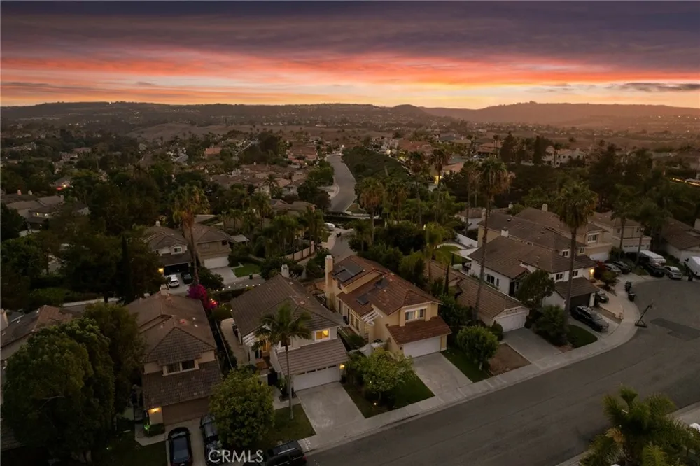 28765 Calle Vista Laguna Niguel, CA 92677