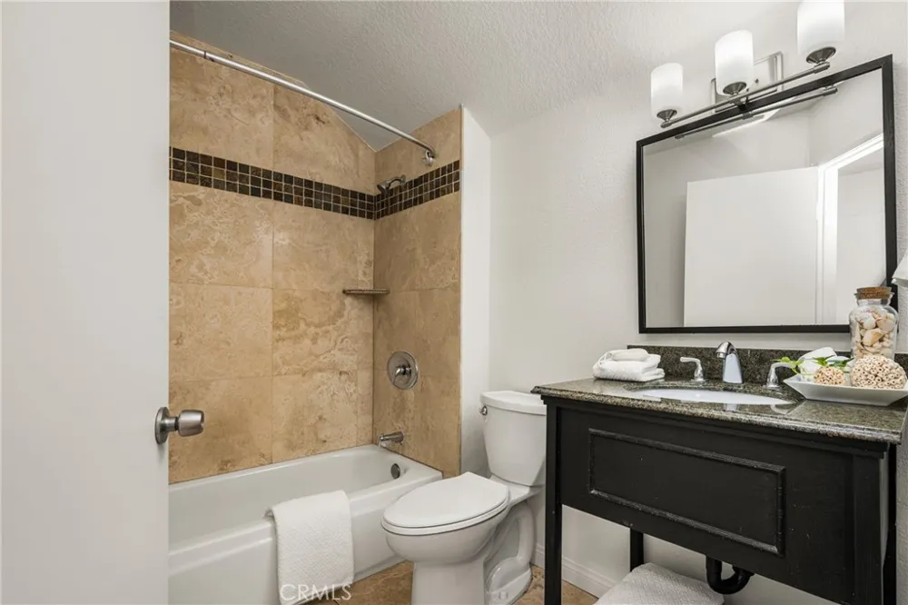 21132 Calle De Paseo Lake Forest, CA 92630