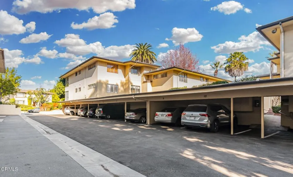 945 S Orange Grove Boulevard #E Pasadena, CA 91105