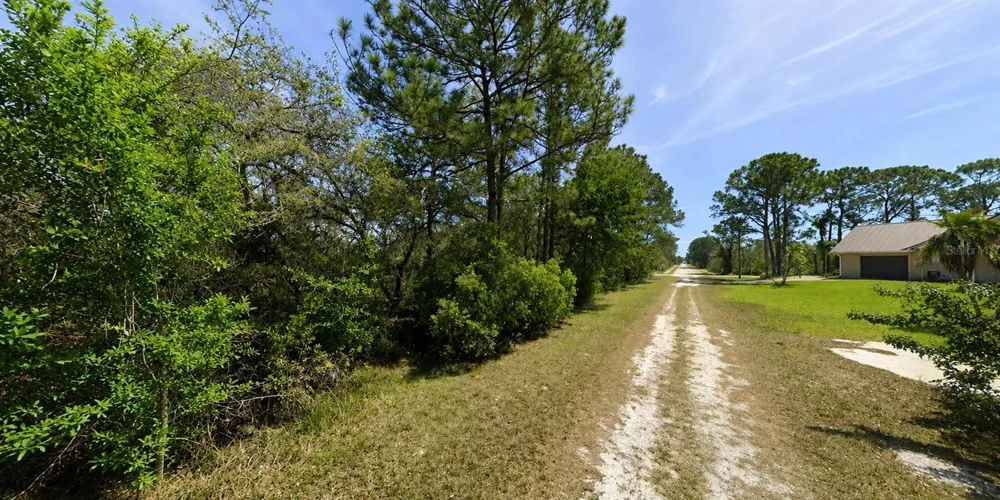 104 TOBLER TERRACE NW Lake Placid, FL 33852