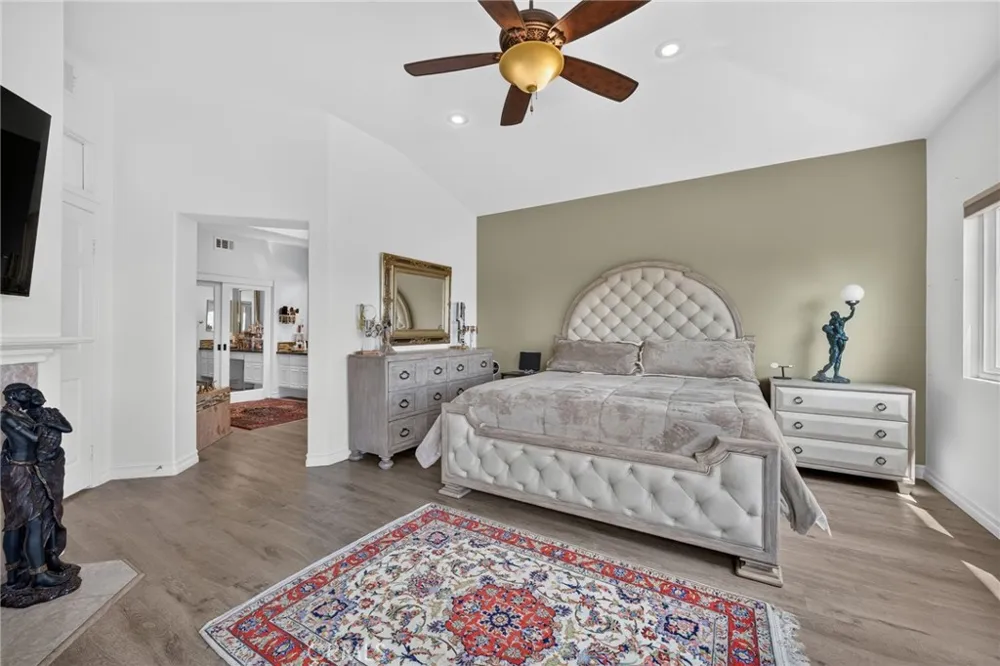26382 Modena Laguna Hills, CA 92653