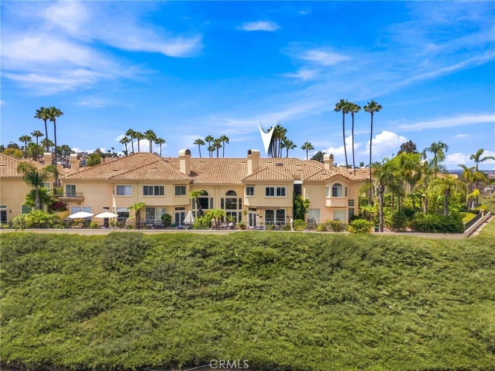 26382 Modena Laguna Hills, CA 92653