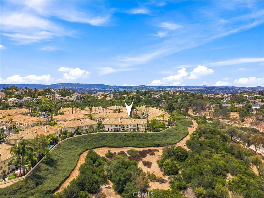 26382 Modena Laguna Hills, CA 92653