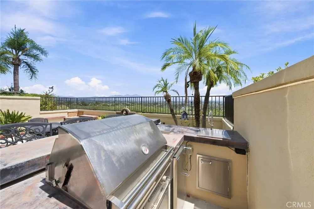 26382 Modena Laguna Hills, CA 92653