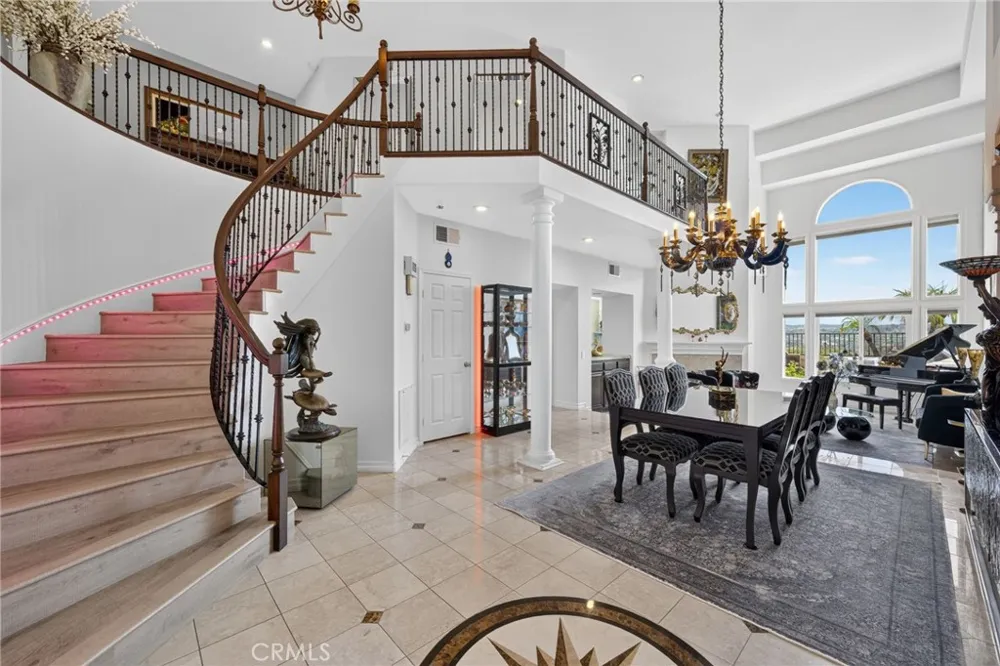 26382 Modena Laguna Hills, CA 92653