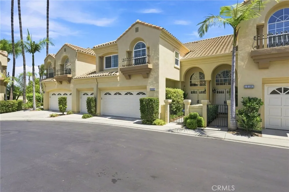 26382 Modena Laguna Hills, CA 92653