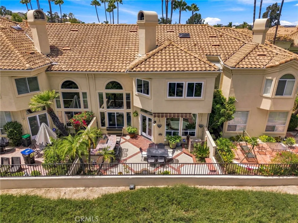 26382 Modena Laguna Hills, CA 92653