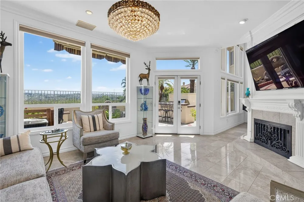 26382 Modena Laguna Hills, CA 92653