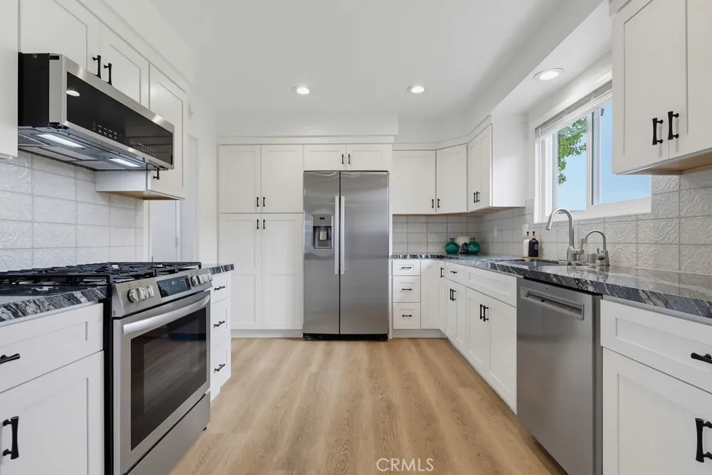 2086 Arriba Monterey Park, CA 91754