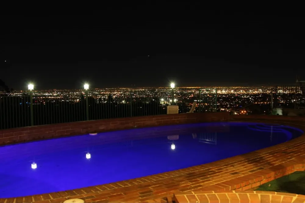 2086 Arriba Monterey Park, CA 91754