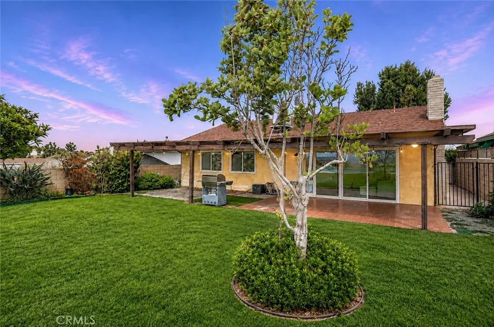 2086 Arriba Monterey Park, CA 91754