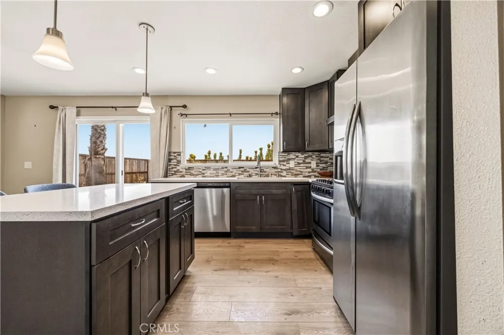 560 W Los Angeles Drive Vista, CA 92083