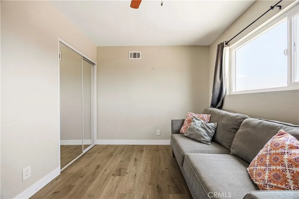 560 W Los Angeles Drive Vista, CA 92083