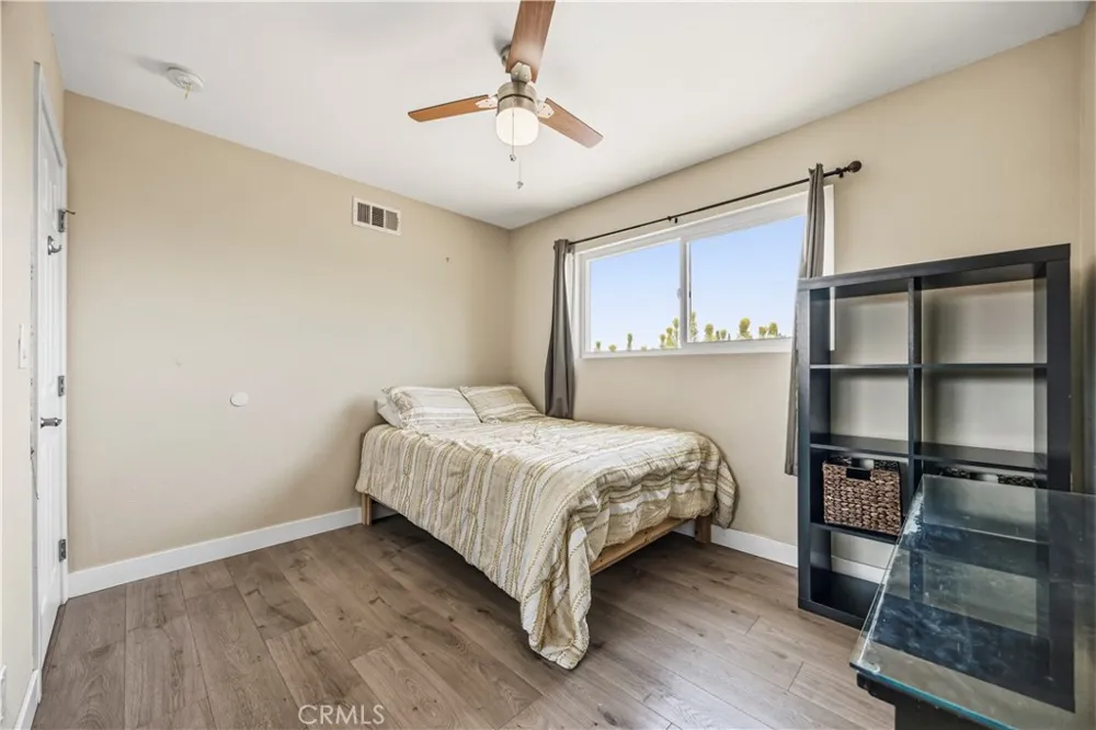 560 W Los Angeles Drive Vista, CA 92083