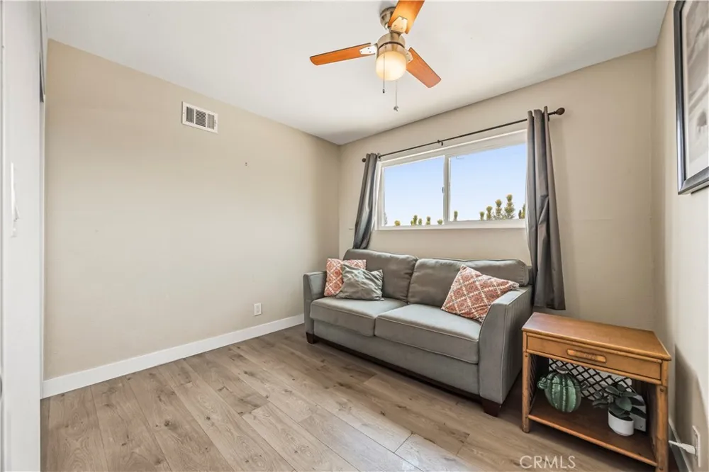 560 W Los Angeles Drive Vista, CA 92083
