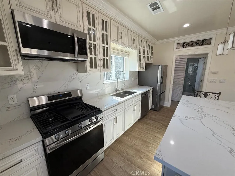 3843 Weston Pl #A Long Beach, CA 90807