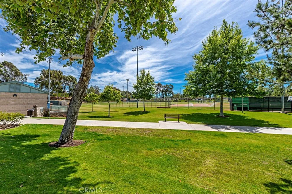 24543 Penfield Lake Forest, CA 92630