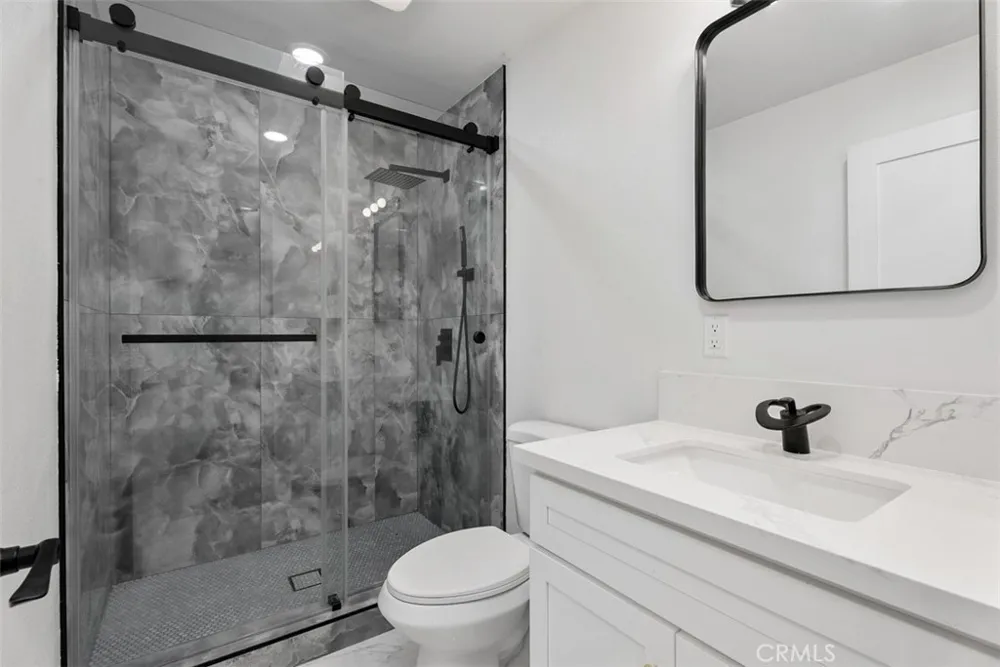 24543 Penfield Lake Forest, CA 92630