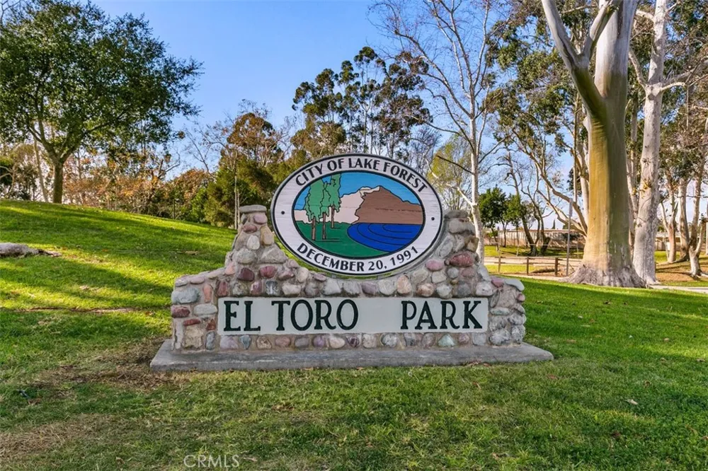 24543 Penfield Lake Forest, CA 92630