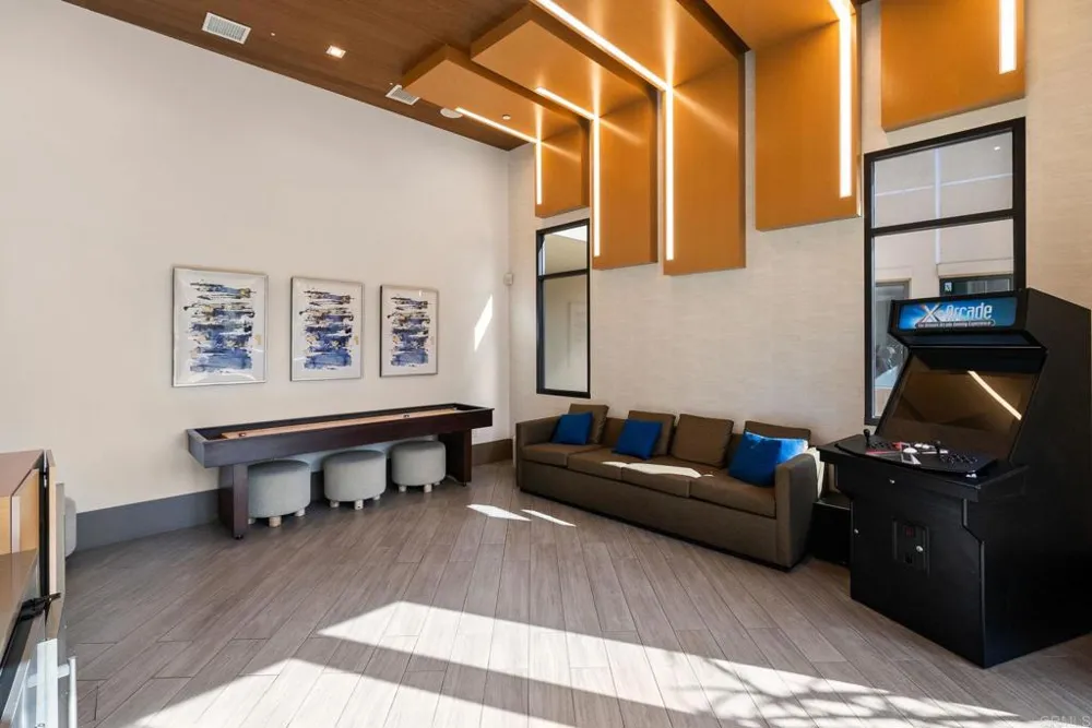 2720 Everly Drive San Diego, CA 92108