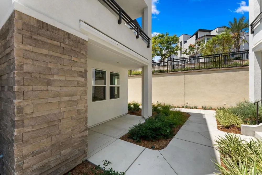2720 Everly Drive San Diego, CA 92108