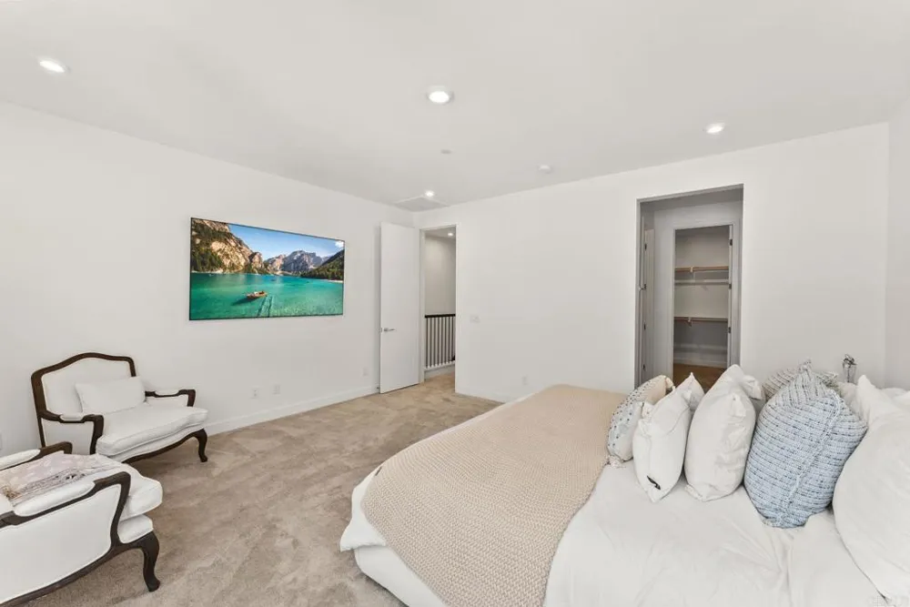 2720 Everly Drive San Diego, CA 92108