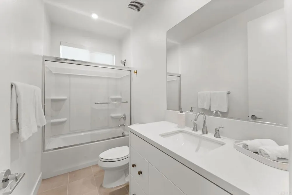 2720 Everly Drive San Diego, CA 92108