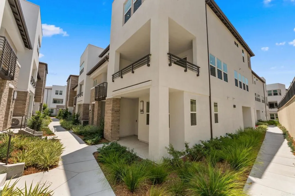 2720 Everly Drive San Diego, CA 92108
