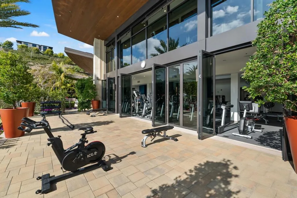 2720 Everly Drive San Diego, CA 92108