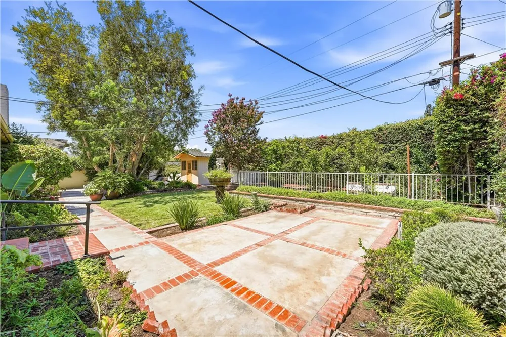 1613 Dorothy Lane Fullerton, CA 92831