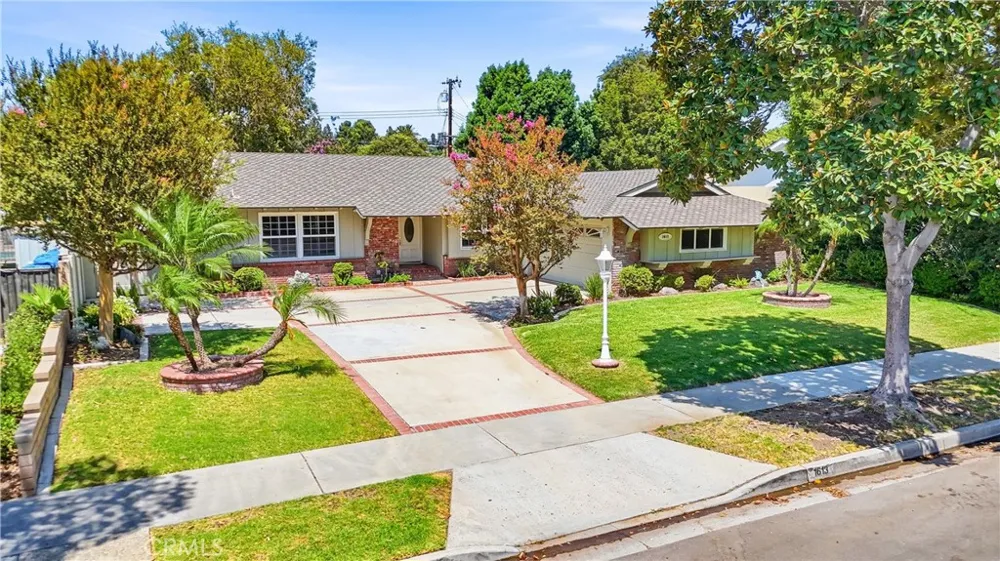 1613 Dorothy Lane Fullerton, CA 92831