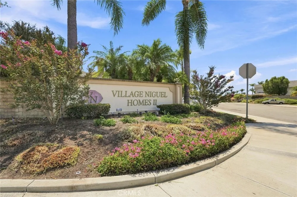 24611 Steffy Laguna Niguel, CA 92677