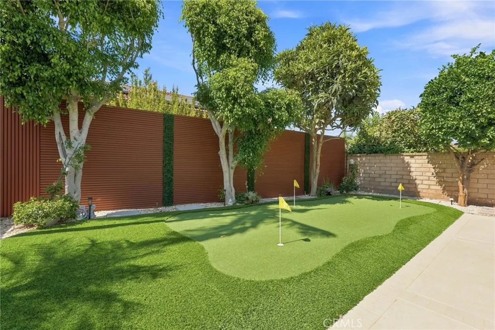 24611 Steffy Laguna Niguel, CA 92677