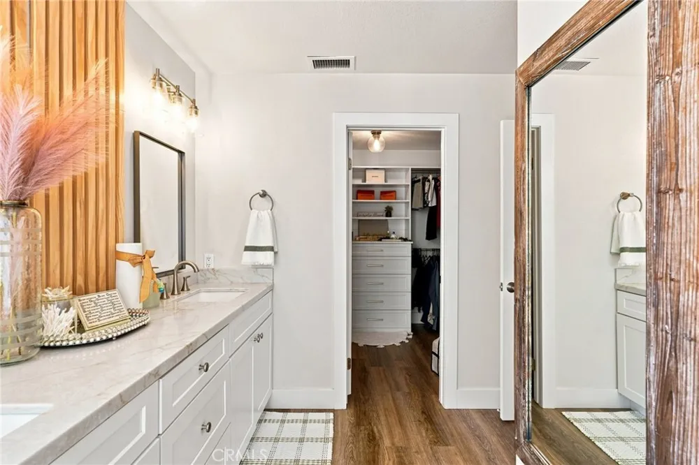 24611 Steffy Laguna Niguel, CA 92677