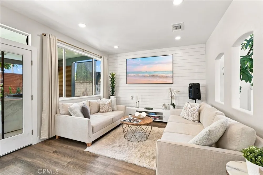 24611 Steffy Laguna Niguel, CA 92677