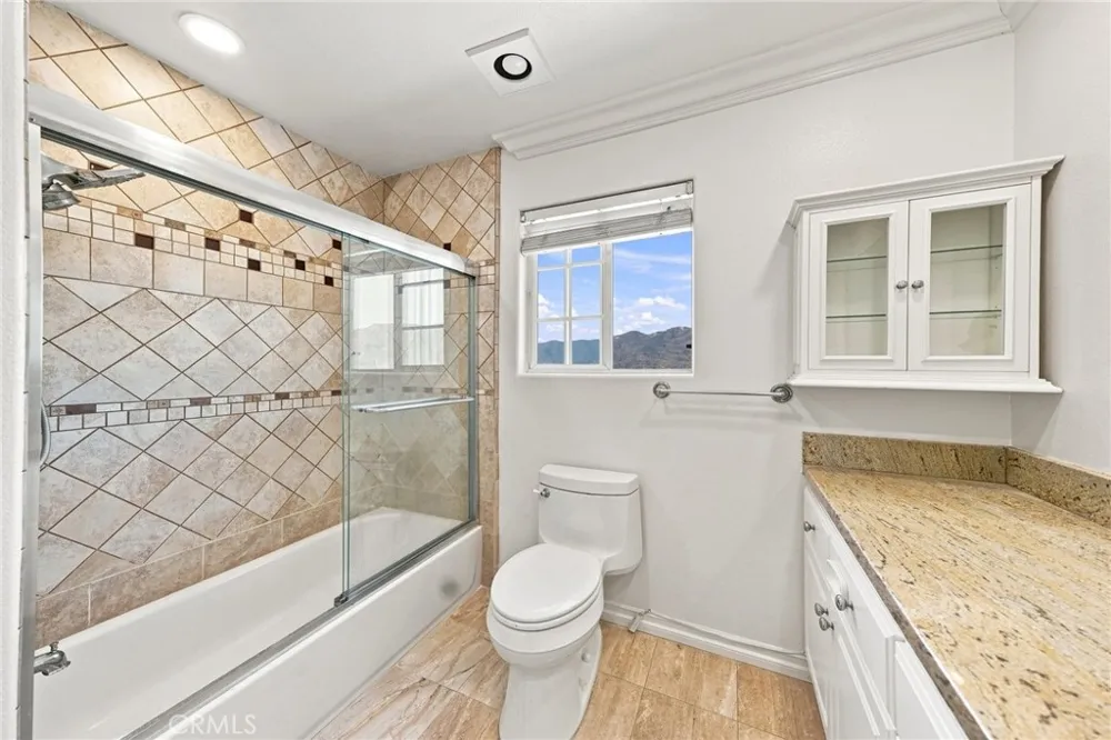 4516 Ramsdell #125 La Crescenta, CA 91214