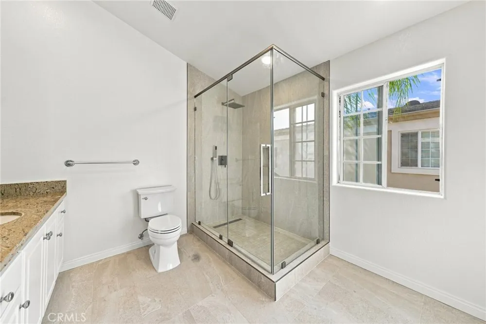 4516 Ramsdell #125 La Crescenta, CA 91214