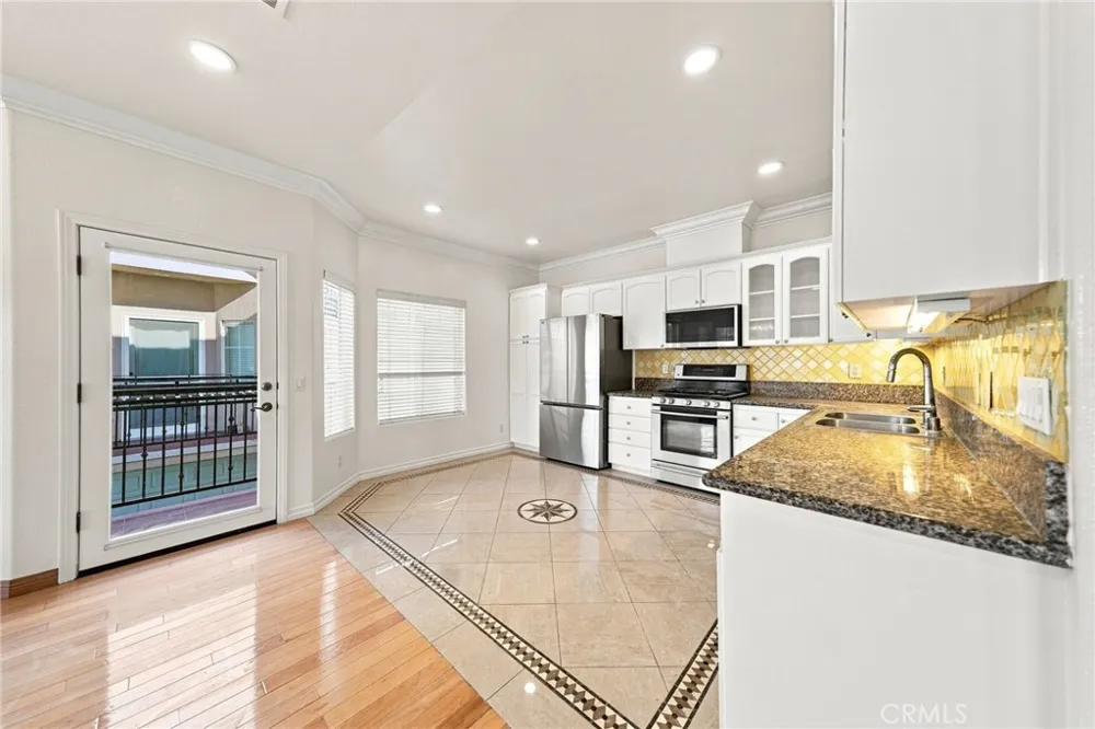 4516 Ramsdell #125 La Crescenta, CA 91214