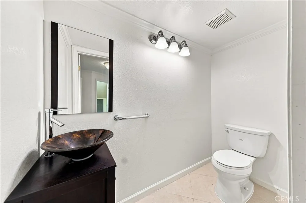 4516 Ramsdell #125 La Crescenta, CA 91214
