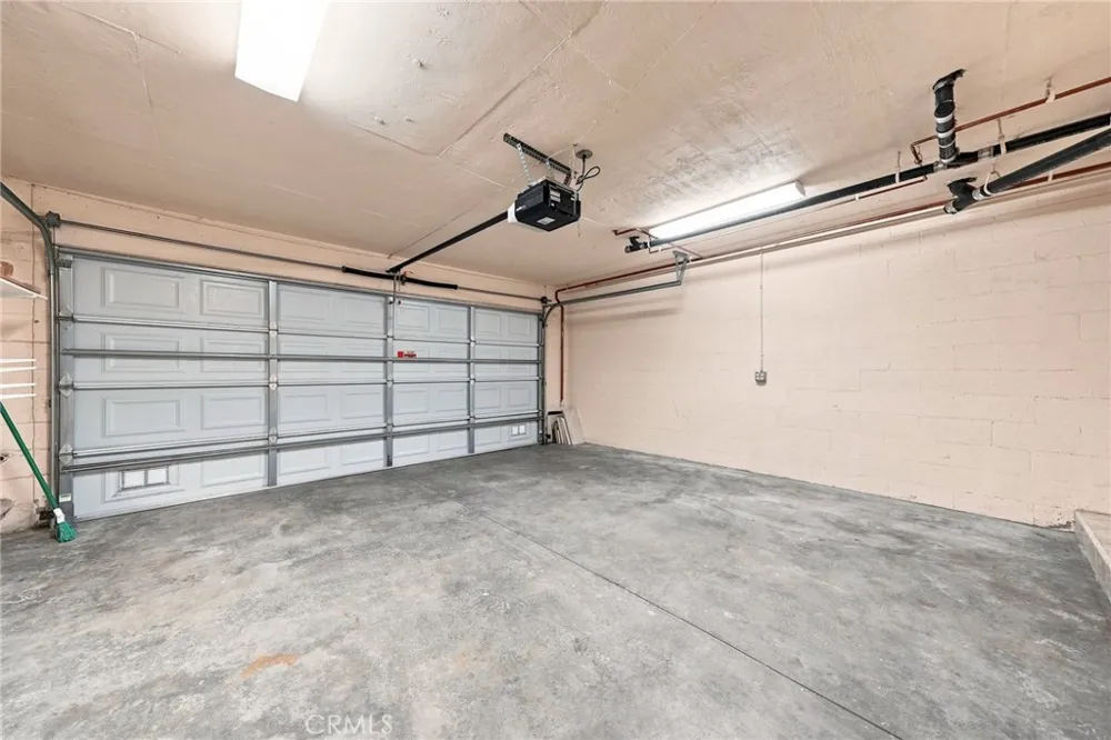 4516 Ramsdell #125 La Crescenta, CA 91214