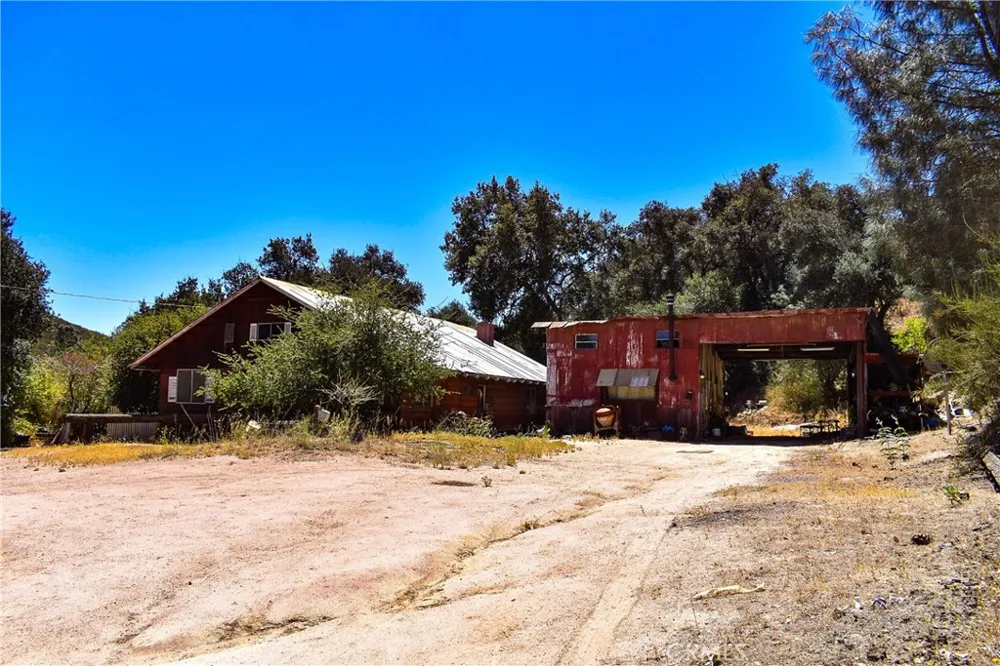 4169 Stagecoach Canyon Santa Margarita, CA 93453