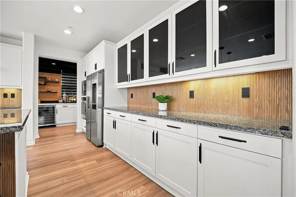 18751 Cedar Crest Canyon Country, CA 91387