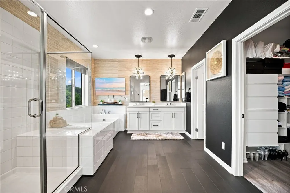 18751 Cedar Crest Canyon Country, CA 91387