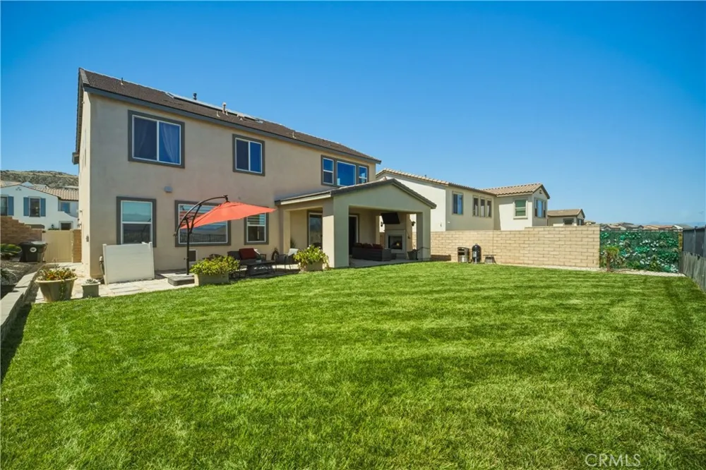 18751 Cedar Crest Canyon Country, CA 91387