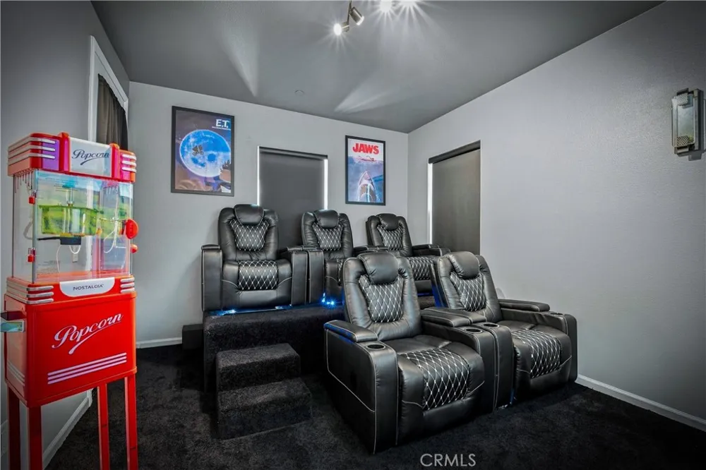18751 Cedar Crest Canyon Country, CA 91387