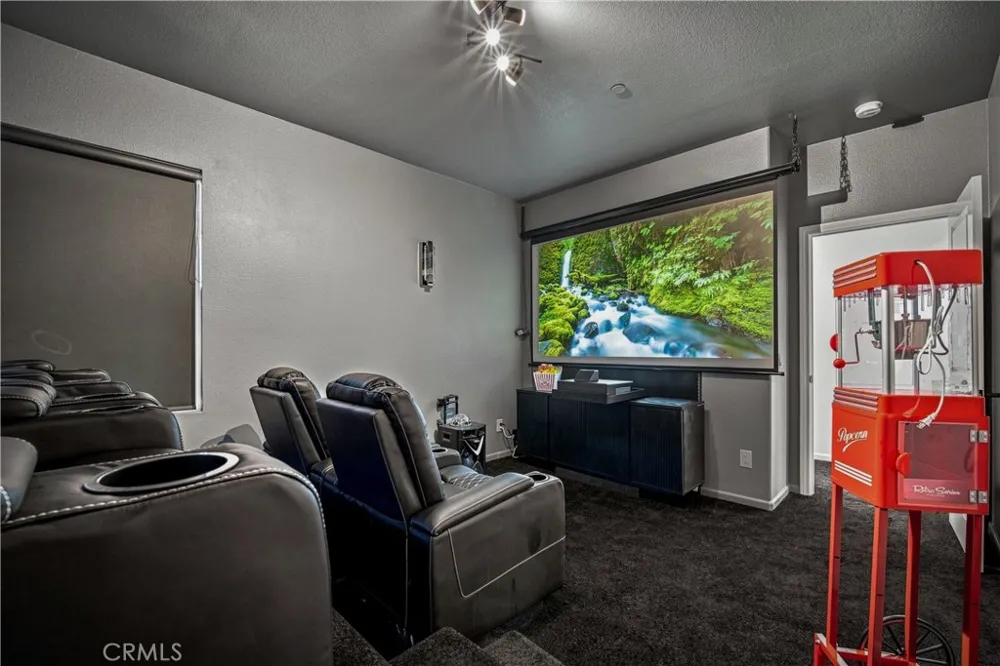18751 Cedar Crest Canyon Country, CA 91387