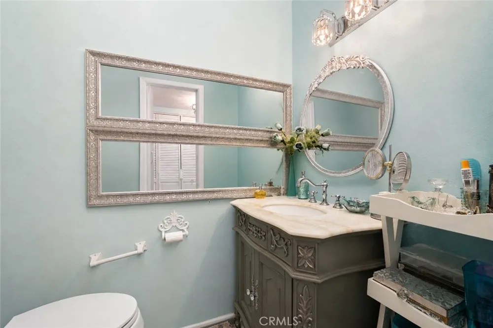 5460 White Oak Avenue #G307 Encino, CA 91316